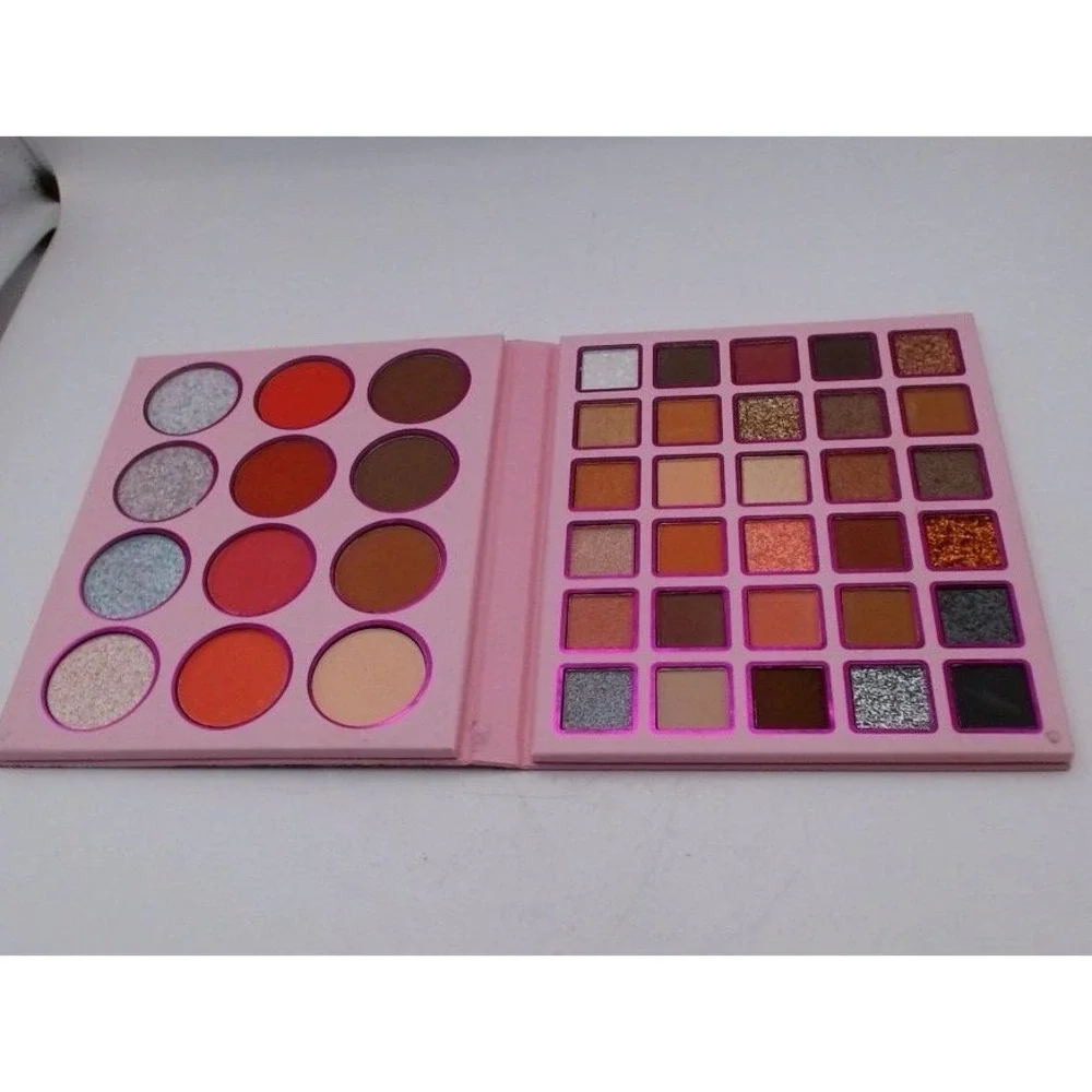 Simply Bella - Blossom, Eyeshadow Palette, 37 Colors BRAND NEW